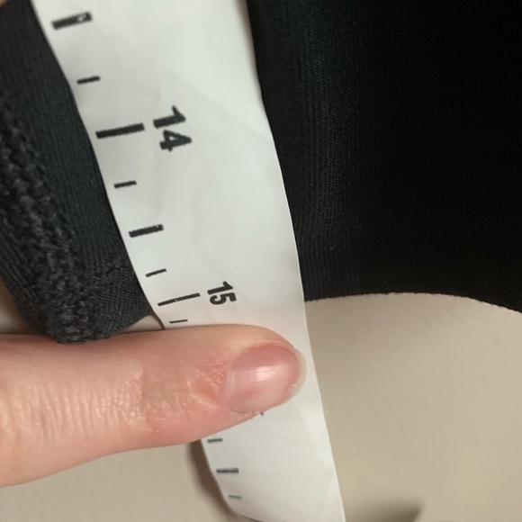 Nike running Size medium carpi pants Black Crop - Picture 8 of 8